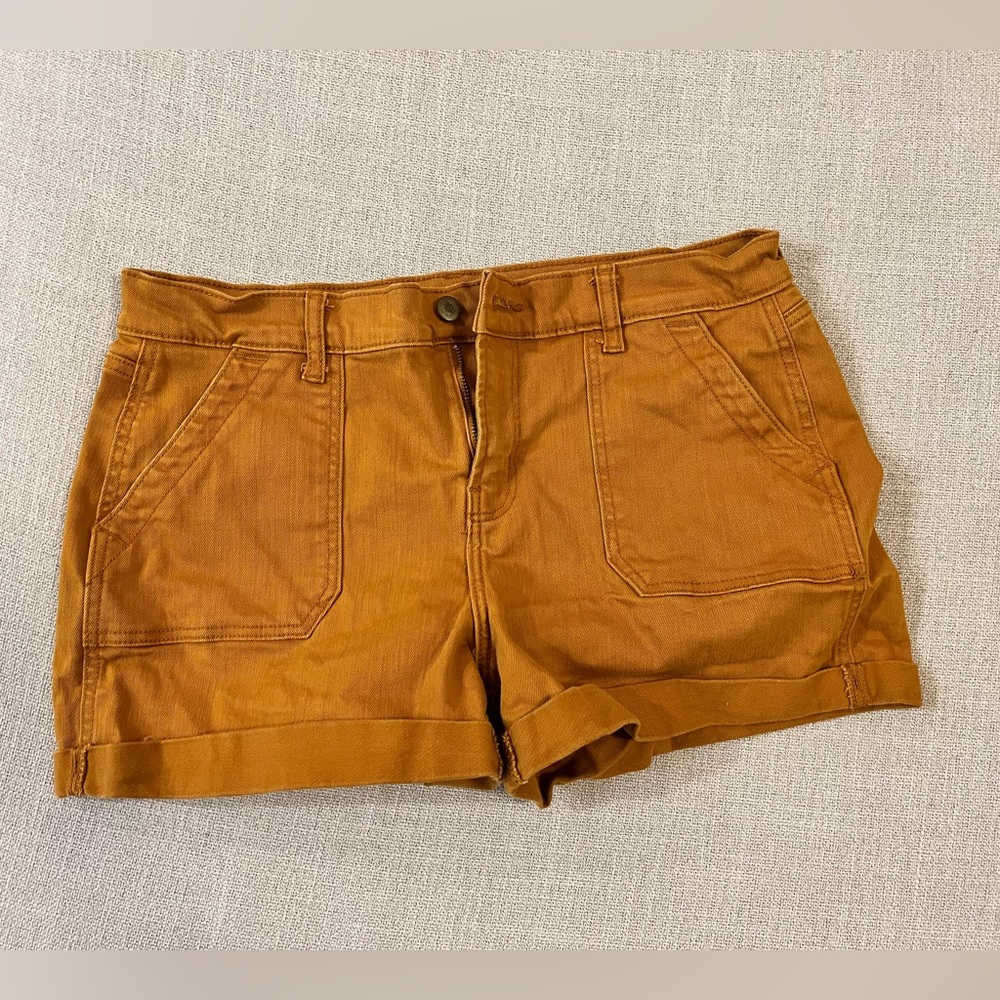 Women’s Old Navy shorts